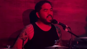 [VIDEO] ¡Mañami! Concejal es todo un músico rockero ra’e