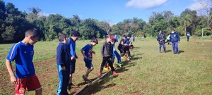 En San Isidro, una escuela de fútbol busca alejar a los niños de los vicios a través del deporte