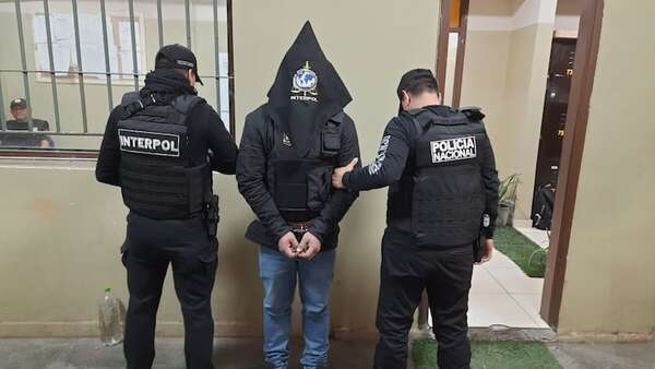 Extraditaron a exconcejal de San Rafael del Paraná, requerido en Argentina por comercialización de drogas - Policiales - ABC Color
