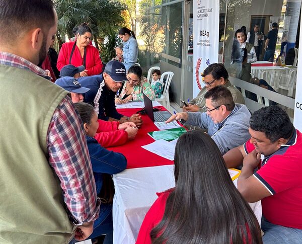 En Caaguazú, productores y mipymes esteblacieron intenciones de negocio de más de Gs. 16.000 millones para Hambre Cero - .::Agencia IP::.