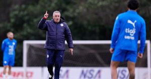 Versus / Alfaro quiere ser simple: "Al querer hacer todo de golpe, no se termina haciendo nada"