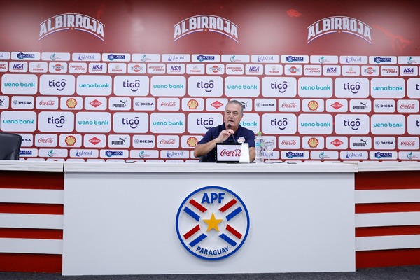 Gustavo Alfaro: “A Almirón y a Gómez los quiero siempre en mi equipo” - trece