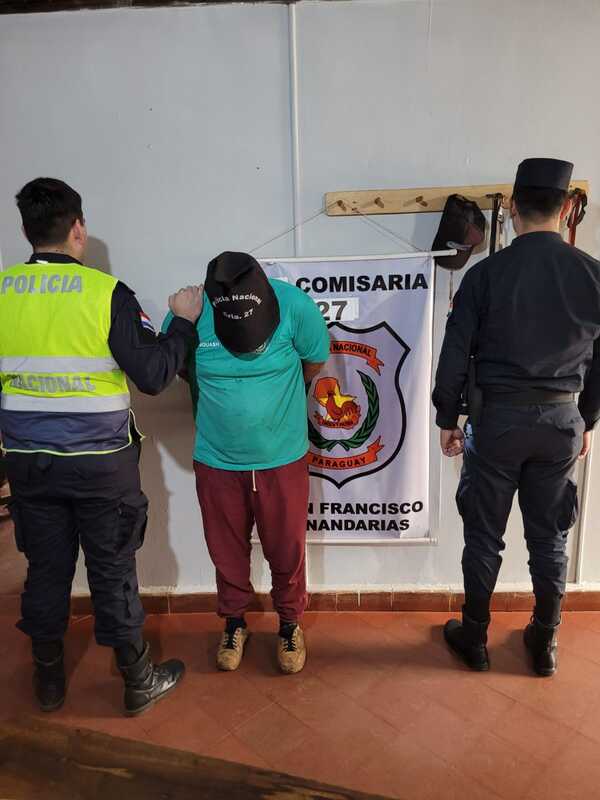 Atrapan a motochorro luego de asaltar a una mujer y su hija frente a una despensa - La Clave
