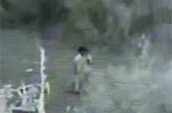 [VIDEO] ¿Imágenes reales o creadas con IA?: una “bola” luminosa hace “aparecer” a dos personas