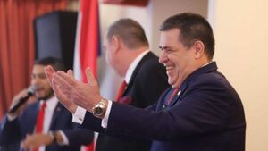 Cartes recibió a convencionales de Alto Paraná y hablan de fugas en el abdismo