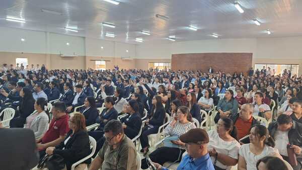 CENCAP lleva capacitación a más de mil docentes en Canindeyú