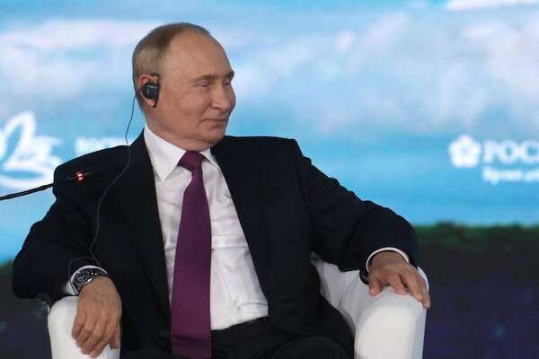 Putin le hace un “guiño” a la candidata presidencial demócrata, Kamala Harris - Mundo - ABC Color