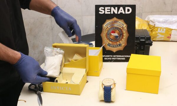 Pillan ketamina en cajas de relojes enviados al aeropuerto