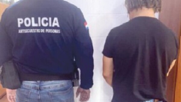 Detienen a acusado de extorsionar a un hombre tras "ku otro" en fiesta