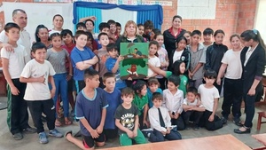 Jóvenes de Loma Plata fomentan conciencia ambiental con el apoyo del MADES