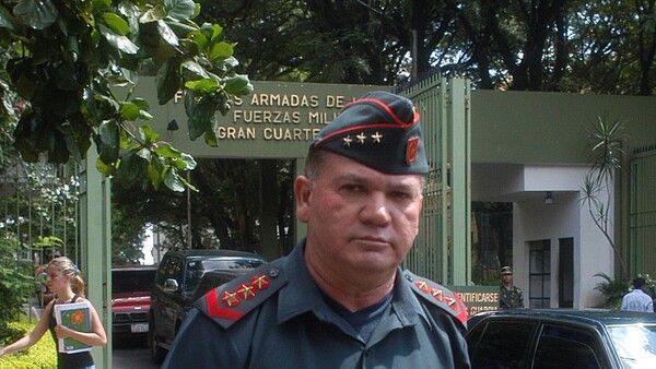 Rechazan demanda contra el Estado promovida por ex jefe del Regimiento Escolta Presidencial