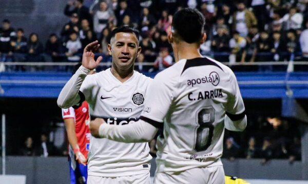 Olimpia se pasea ante Colegiales y avanza en la Copa Paraguay