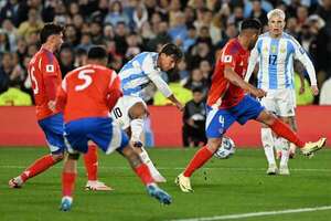 Argentina golea 3-0 a Chile y sigue como líder destacado de las Eliminatorias - Fútbol Internacional - ABC Color