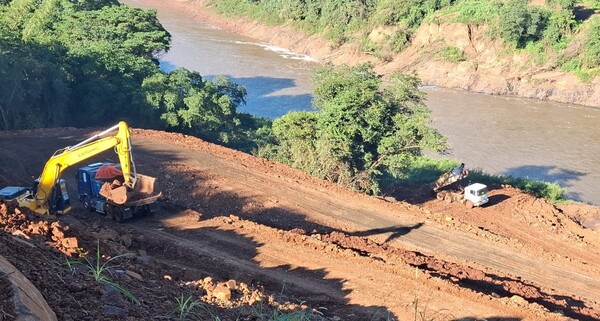 Construcción de puente sobre el río Monday fortalecerá conexión con Brasil - .::Agencia IP::.