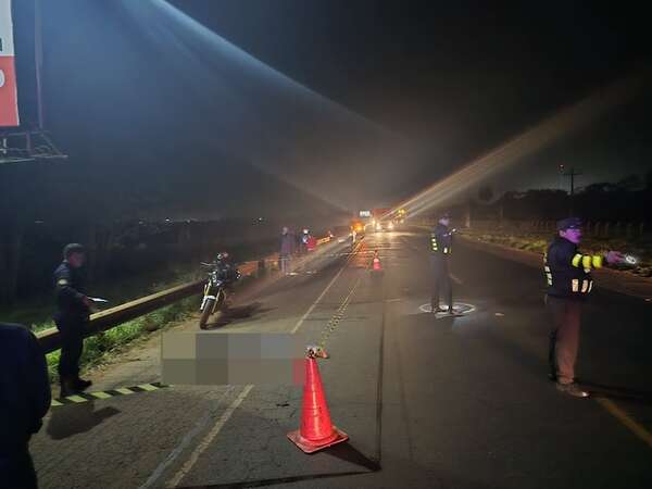 Conductor de lujosa motocicleta muere arrollado por una camioneta - ABC en el Este - ABC Color
