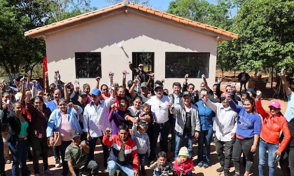 Entregan viviendas a 152 familias de Santa Rosa del Aguaray – Prensa 5