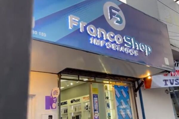 Asalto en tienda del centro: Robo de celulares de alta gama