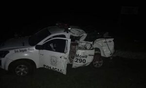 Camión de gran porte chocó a una patrullera y dejó polis heridos