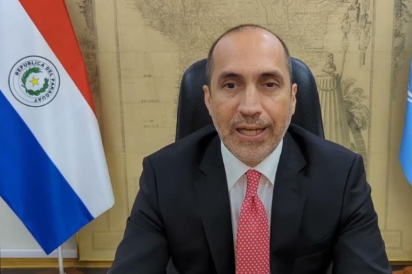 Destitución de embajador fue por pedir vacaciones tras cinco días de asumir - ADN Digital