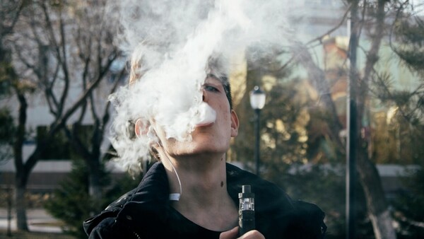 Adicción a los cigarrillos electrónicos: Alternativas para dejar de vapear