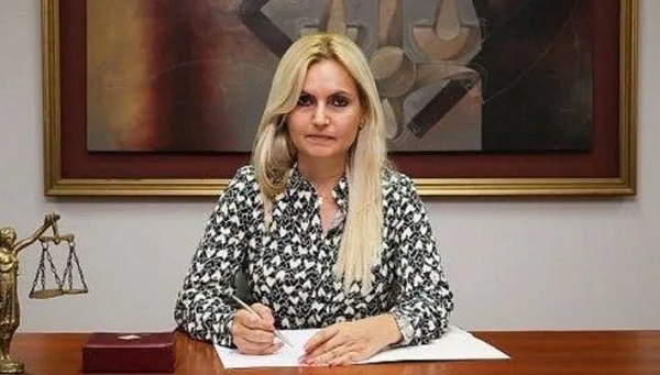 Juicio a exfiscala pospuesto por segunda vez a pedido de defensa