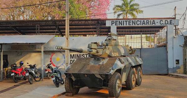 Diario HOY | Tanque instalado hace años frente a la cárcel de CDE, “solo para la foto”