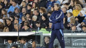 En Chile cuestionan a Gareca y le piden cambios ante Bolivia