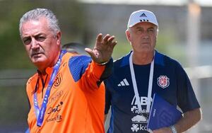 ¿Cómo fueron los debuts de Gustavo Alfaro con Ecuador y Costa Rica? - Selección Paraguaya - ABC Color