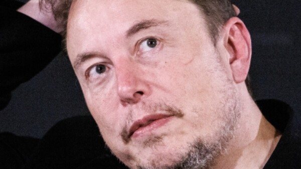 Trump pide a Musk que lidere reformas en EEUU si es electo