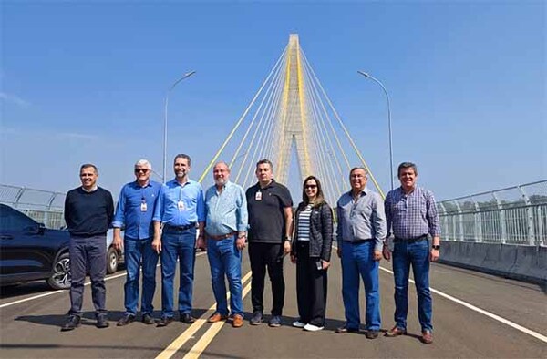 Directores de Itaipú piden celeridad en obras complementarias del Puente de la Integración | DIARIO PRIMERA PLANA