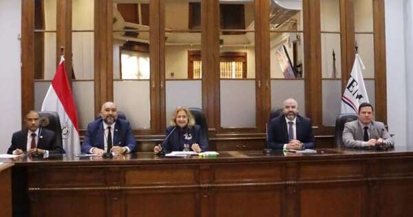 La Nación / El JEM investiga a jueza de Encarnación por mal desempeño en sus funciones