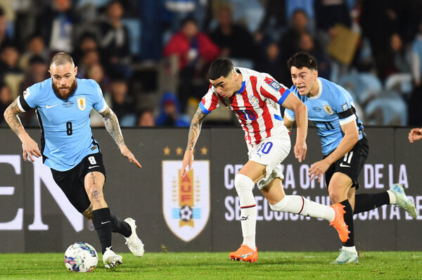 Versus / Paraguay protagoniza una gran batalla y trae un importante punto de Uruguay