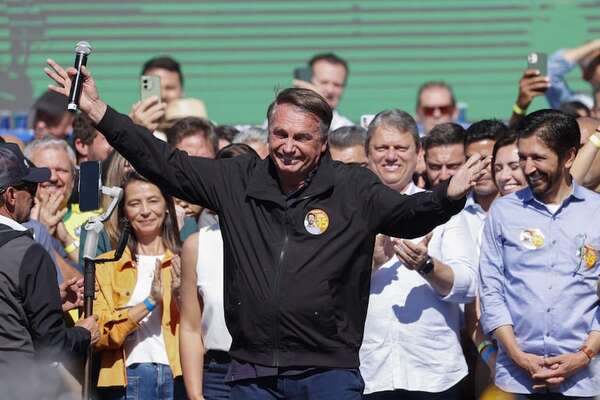 Bolsonaro moviliza a sus bases en pro de la “libertad” tras bloqueo de X en Brasil - Mundo - ABC Color
