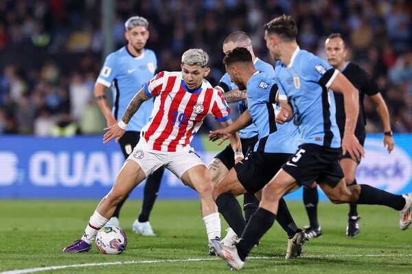 Paraguay igualó con Uruguay en el debut del técnico Gustavo Alfaro - .::Agencia IP::.