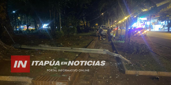 CAMIONETA CHOCÓ CONTRA UNA COLUMNA EN EL DISTRITO DE HOHENAU - Itapúa Noticias