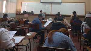 Más de 1.500 jóvenes rinden para acceder a puestos laborales en Diputados
