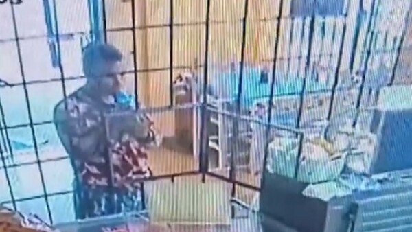 Video: Asaltante usa biberón y pañal para robar un comercio en tres minutos en San Lorenzo