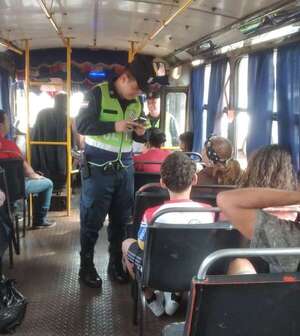AUDIO: Controles aleatorios en buses de Central: hasta se registraron 9 detenidos - Contacto Ciudadano - ABC Color