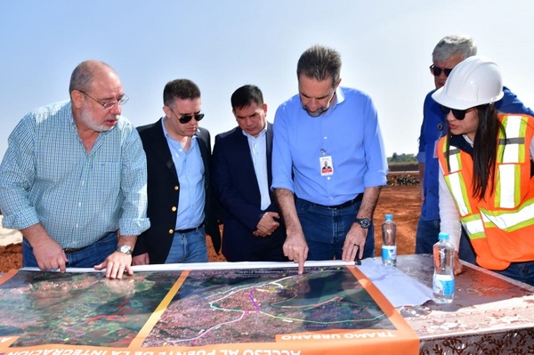 Director brasileño de ITAIPU pide celeridad en obras complementarias del Puente de la Integración