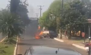 Reportan asalto y persecución que acabó en accidente