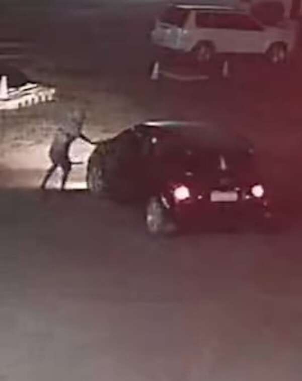 Video: policía hirió a hombre que intentó agredirlos en Concepción - Policiales - ABC Color