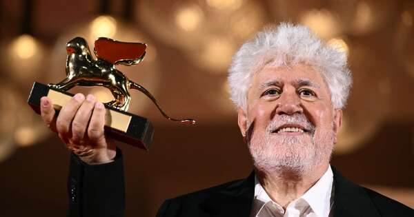 La Nación / Polémico film: Con su primer largometraje en inglés, Pedro Almodóvar gana el León de Oro