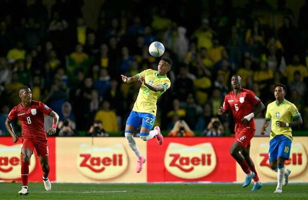Brasil, silbidos pese a la victoria - Fútbol - ABC Color