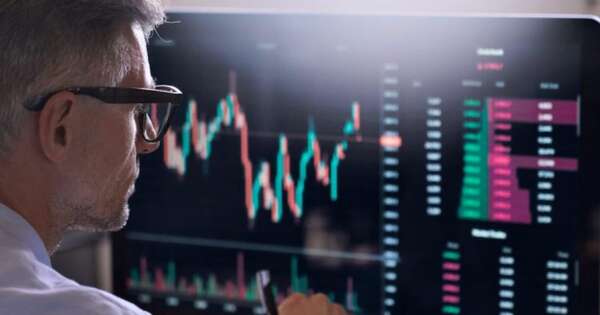 La Nación / Negociación bursátil experimentó un incremento del 42 % a agosto, lo que apunta a un año récord