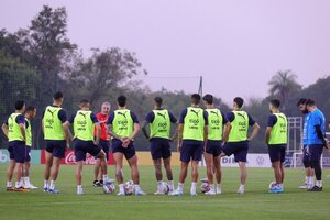 Versus / Los elogios del capitán a Gustavo Alfaro: "Son un lujo sus charlas"