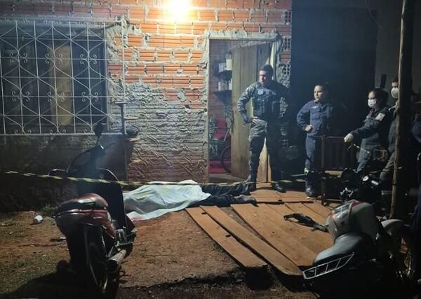 Mató a tiros a dos motochorros que intentaron asaltarlo en su vivienda - ABC en el Este - ABC Color