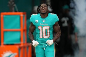Versus / Una figura de la NFL fue detenida horas antes del estreno de su equipo en la temporada