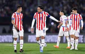 Gustavo Gómez: "son un lujo las charlas del profe, no solo en lo futbolístico" - Unicanal