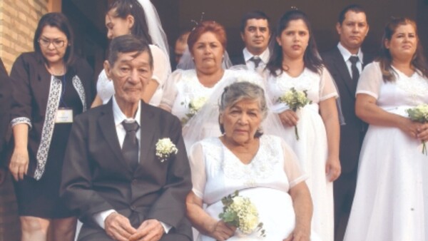 Fueron novios durante 60 años y ayer se dieron el ¡SÍ, QUIERO!