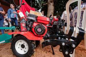 Productores de frutihortícolas reciben implementos agrícolas y fertilizantes - Nacionales - ABC Color